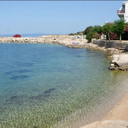 Rina Apartamento Mandre